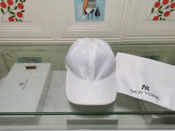 ブランド帽子角部分ディテール